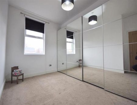 4 Bedroom Semi Detached To Let - Photo 4