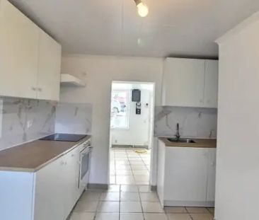 PETITE MAISON AVEC COUR - Photo 1