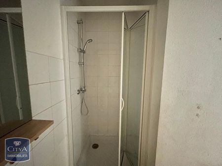 Location Appartement 4 pièces 80m² ST ETIENNE 42000 - Photo 5