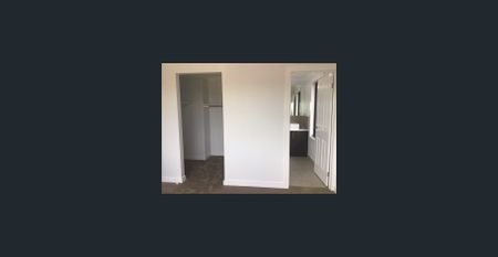 DELIGHTFUL HOME WITH 3 BEDS & STUDY AREA - Photo 4