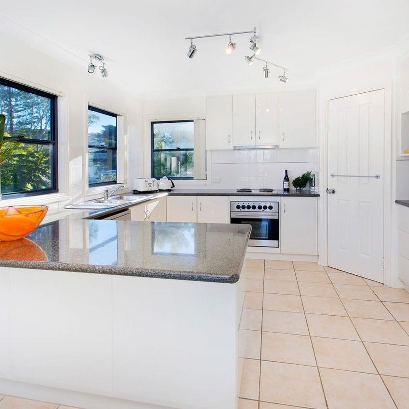 Spacious 3-Bedroom Home! - Photo 1