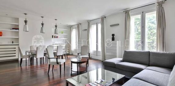 Appartement à louer à Paris 8Ème - Photo 2