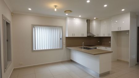 Modern & Quality 4-Bedroom Duplex - Photo 5
