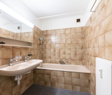 SCHÖNE Wohnung mit grossem Balkon - Foto 5