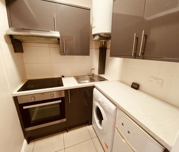 Studio to rent - Photo 6