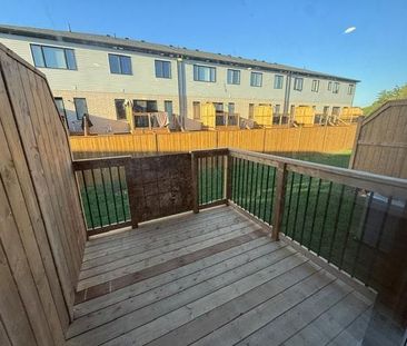 For Lease - 24 Oak Forest Common Crescent, Cambridge, Ontario - Photo 4