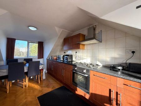 2 bedroom semi-detached house to rent - Photo 4