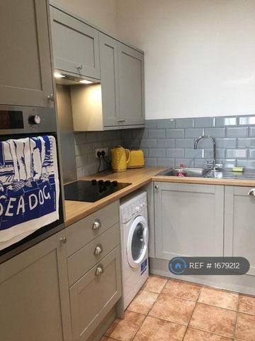 1 bedroom flat to rent - Photo 2