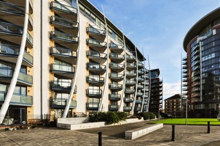 2 Bed Flat, Apollo Building, E14 - Photo 4