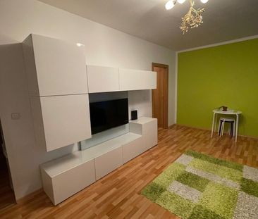 Pronájem bytu 1+kk • 33 m² bez realitkyŠimůnkova, Praha - Kobylisy - Фото 2