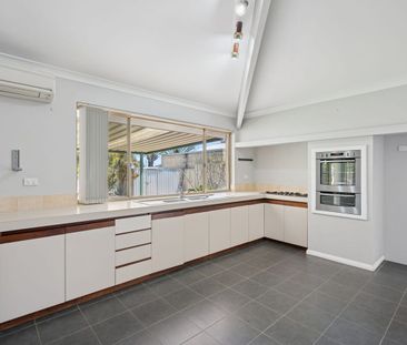 17 Ontario Cresent, Joondalup, WA 6027 - Photo 5