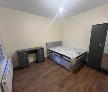 1 bedroom room to rent Room in shared House - Malvern Road - LU1 1LQ - Photo 5