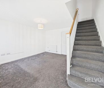 2 bedroom townhouse to rent - Photo 1