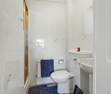 3 Bedroom House to let - Photo 3