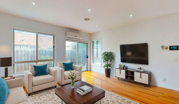 Stylish, Spacious & Perfectly Positioned - Photo 1
