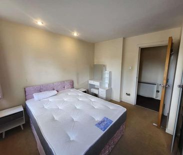 Stretford Road, Hulme, Manchester, M15 - Photo 4