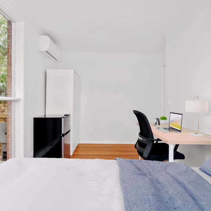 Single Room - Photo 1