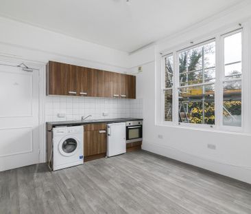 Bedsit to rent - Photo 5