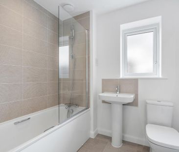 2 bedroom terraced house to rent - Photo 3