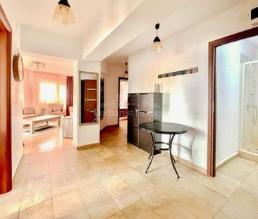 A Bright Elegant Two-Bedroom Apartment in the Heart of Bucharest - Fotografie 6