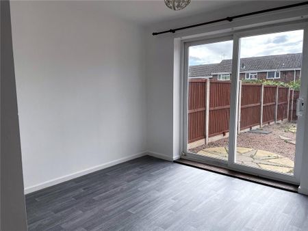 3 bedroom terraced house to rent - Photo 5