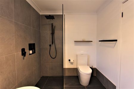 Perfect 3 Bedroom Home - Photo 5
