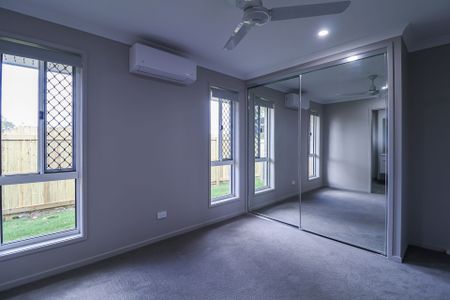 COASTAL COMFORT MEETS EASY LIVING AT 2 CHELSEA DRIVE! - Photo 2