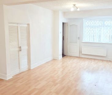 First Avenue - Photo 3