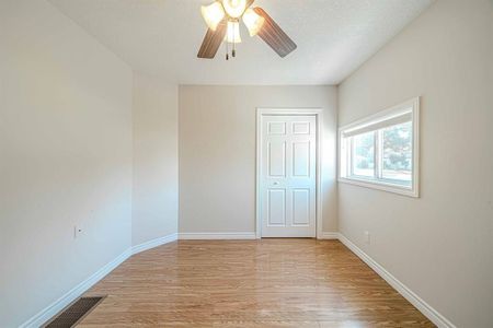 For Lease - 70 St Clair Avenue Unit# Main, Kitchener, Ontario - Photo 4