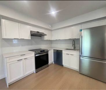 Newly renovated 2bed1bath suite in North Burnaby - Photo 1