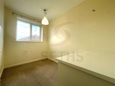 Rosamund Avenue, Braunstone, Leicester, LE3 - Photo 2