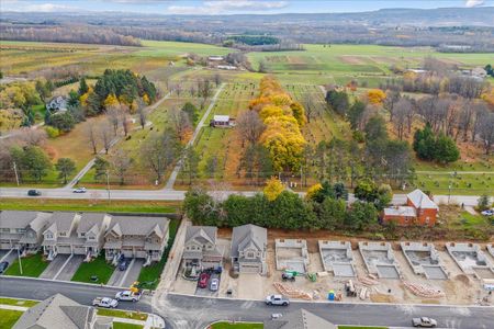 For Lease - 63b Shipley Avenue Unit# Lower, Collingwood, Ontario - Photo 4