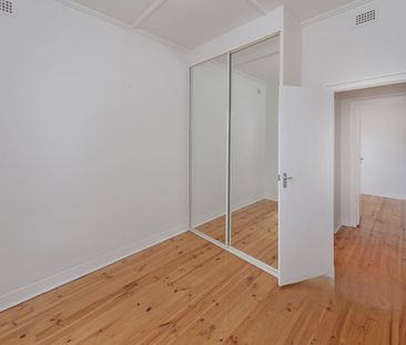 Ideal Small Family Home - Great Location! - Photo 5