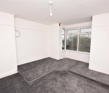 5 bedroom detached house to rent - Photo 4