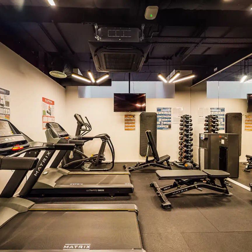 Silver Studio - Photo 1