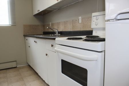Duchess Manor Apartments - Photo 5