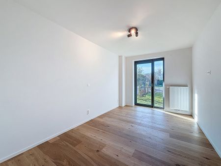 Rez-de-chaussée - à louer - Photo 2