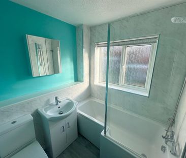 1 bedroom Flat To Let - Photo 5