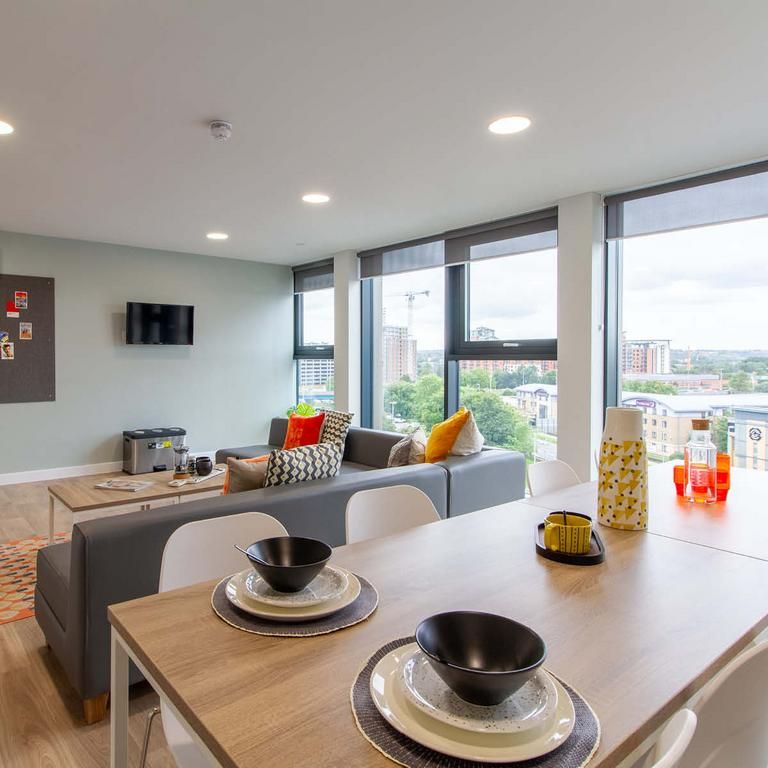 Studio to rent - Photo 1