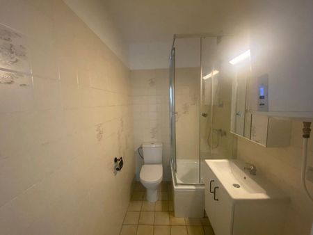 INSTAPKLAAR APPARTEMENT MET TERRAS - Photo 5