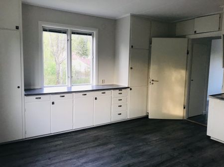 Granlidsgatan, Degerfors - Photo 2