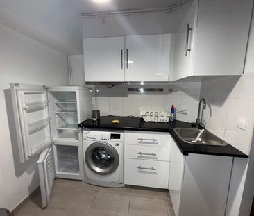 Appartement Paris 2 pièce(s) 36.75 m2, - Photo 2