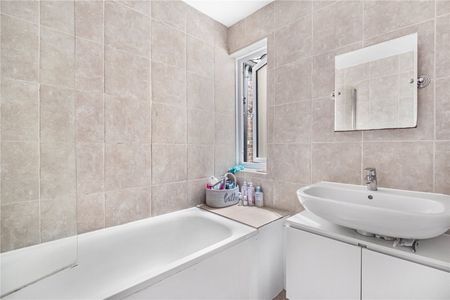 Kennington Lane, London, SE11 5QT - Photo 3