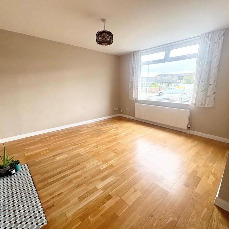 10 Belvoir Close, Belfast, BT8 7PL - Photo 1