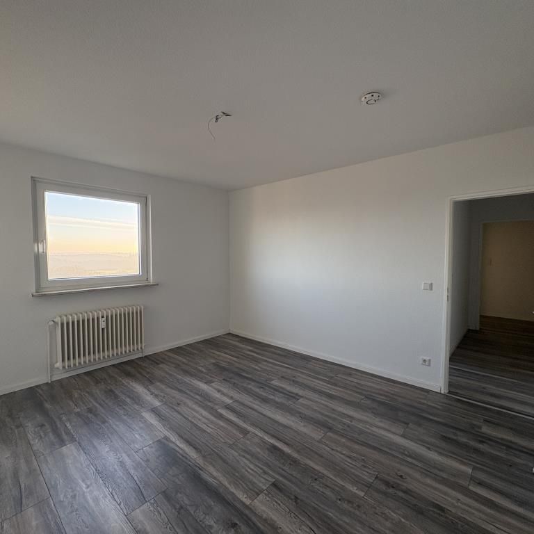 Helle 3-Zimmer-Wohnung mit besonderer Aussicht in Blumenthal - Photo 1