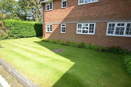 2 Bedroom Apartment To Let - Photo 5