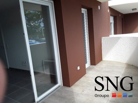 T3 AVEC TERRASSE ET DEUX PARKINGS EXT - Photo 2