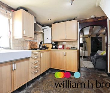 Upper Holt Street - Photo 1