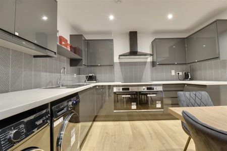 Anns Hill Road, Gosport - Photo 4