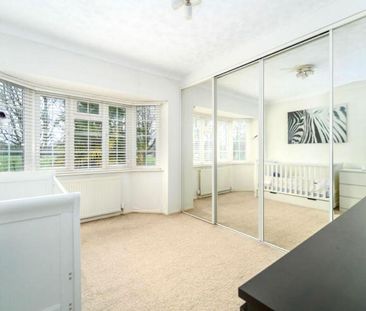 4 bedroom semi-detached house to rent - Photo 6